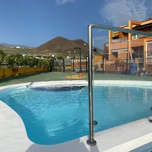 simon-beach-house-los-cristianos.in-canary-islands.com/