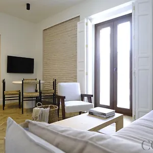 New&cozy Apt Para 4pax En La Mejor Zona De Appartamento